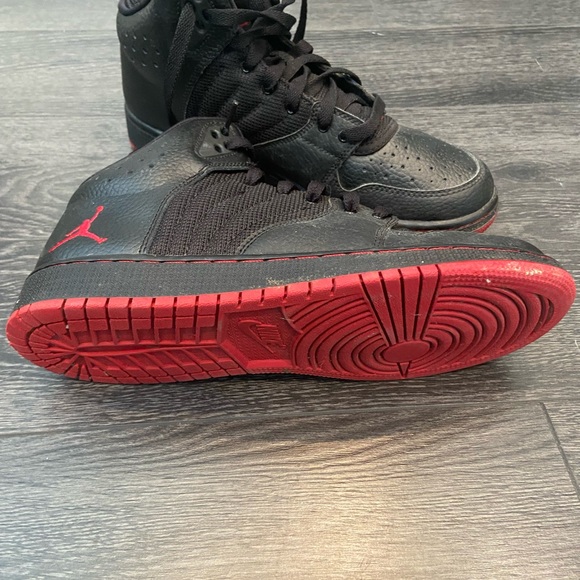 Michael Jordan kids size 7y high top all black - Picture 2 of 4